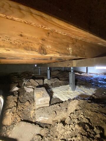 Completed SmartJack® crawl space stabilization project in Hinckley, MN